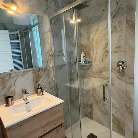 ゲストハウス Cristina's House